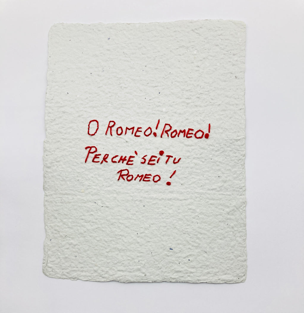 papier recyclé et brodée à la main avec citation de Romeo e Giulietta 